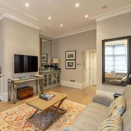 Rent this 1 bed apartment on 7 Wilbraham Place in London, SW1X 9BT