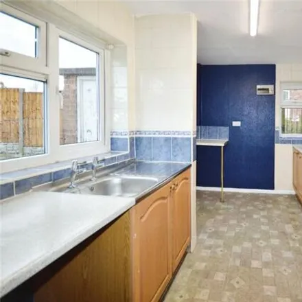 Image 2 - Belvoir Crescent, Newhall, DE11 0JE, United Kingdom - Duplex for sale