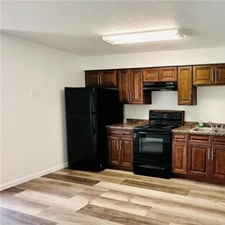 Image 4 - 911 W Orange St # 2, Kissimmee, Florida, 34741 - House for rent