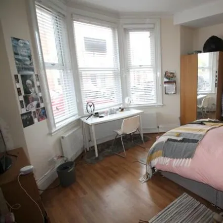 Image 4 - Shortridge Terrace, Newcastle upon Tyne, NE2 2JH, United Kingdom - Apartment for rent