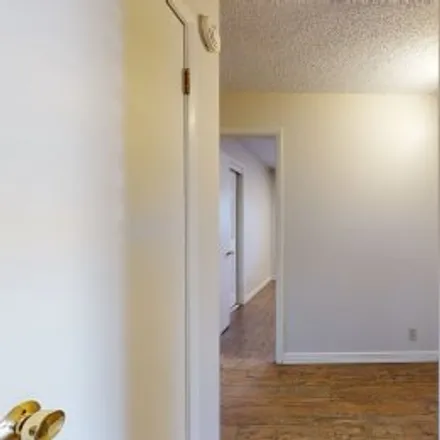 Image 1 - 3500 Dakota Street Northeast, Northeast Albuquerque, Albuquerque - Apartment for sale