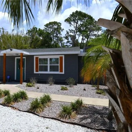 Rent this 3 bed house on 700 Seeds Avenue in Sarasota, FL 34237