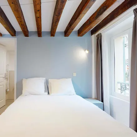 Rent this 9 bed room on 12 Rue Mot in 94120 Fontenay-sous-Bois, France