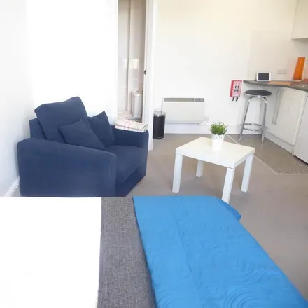 Rent this 1 bed apartment on Somerset Road in Huddersfield, HD5 9AT