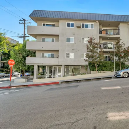 Buy this 1 bed condo on 8839 Cynthia Street in West Hollywood, CA 90069