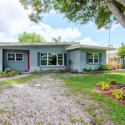Buy this 2 bed house on 103 South Nimbus Avenue in Clearwater, FL 33765