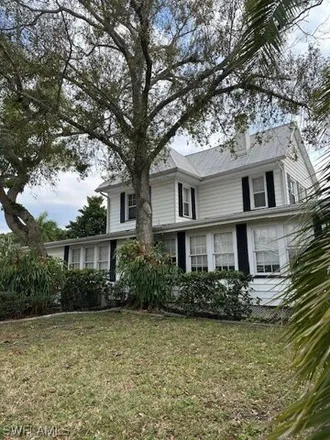 Image 1 - 1418 Del Rio Drive, Fort Myers, FL 33901, USA - House for sale