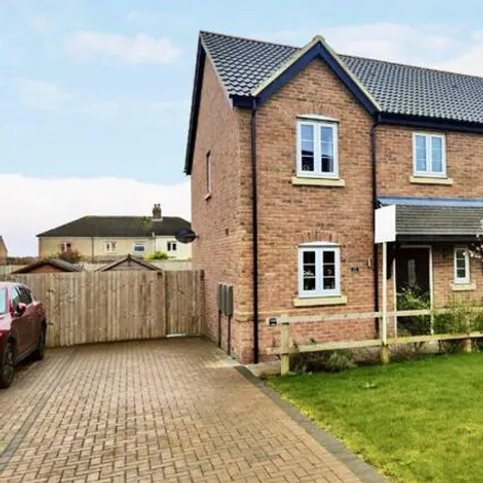 Buy this 3 bed duplex on Creasey Drive in Dunholme, LN2 3TB