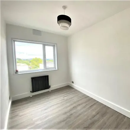 Image 5 - 109 Kirkdale, Upper Sydenham, London, SE26 4QJ, United Kingdom - Apartment for rent