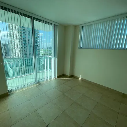 Image 2 - 320 Northeast 24th Street, Miami, FL 33137, USA - Apartment for rent