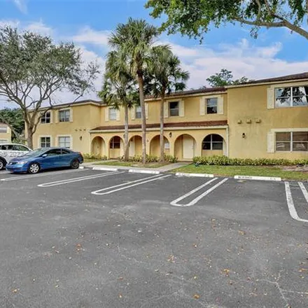 Rent this 3 bed apartment on La Placida Drive North in Coral Springs, FL 33065