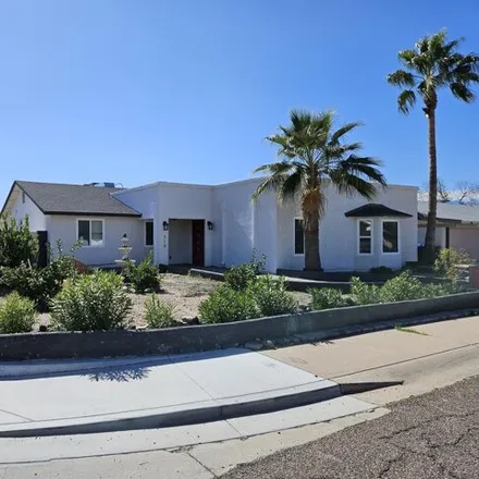 Rent this 4 bed house on 719 West Morrow Drive in Phoenix, AZ 85027