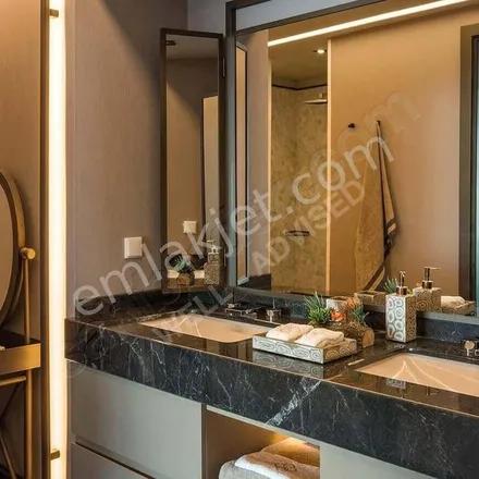 Rent this 2 bed apartment on 1. Çevre Yolu in 34381 Şişli, Turkey