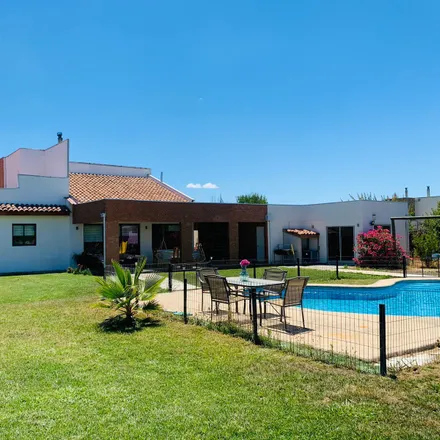 Buy this 3 bed house on Camino Lo Figueroa in Pencahue, Chile