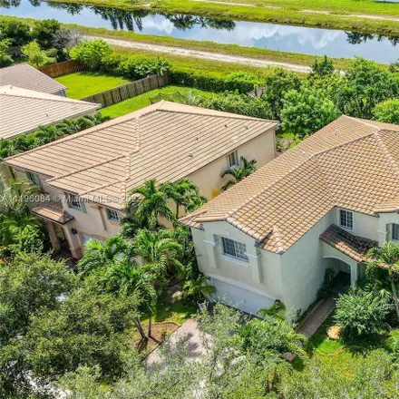 Buy this 7 bed loft on 12828 Southwest 47th Street in Miramar, FL 33027