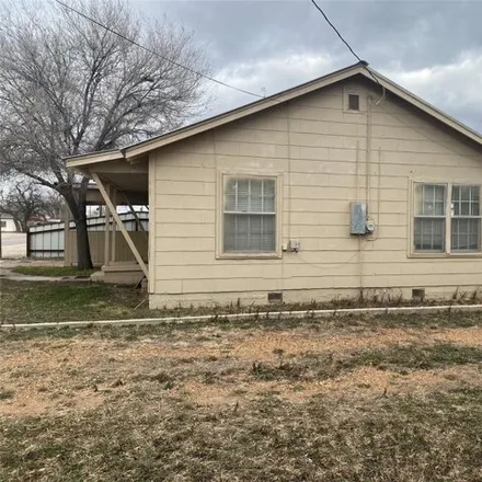 Image 5 - 353 Main Street, Roscoe, TX 79545, USA - House for sale