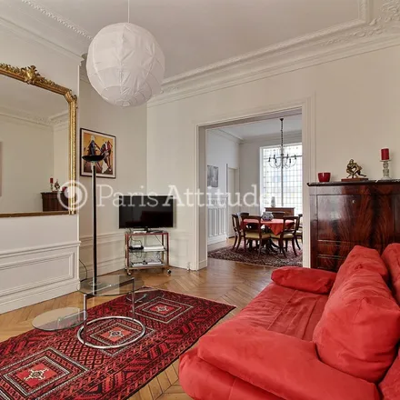 Rent this 3 bed apartment on 25 Avenue de Wagram in 75017 Paris, France