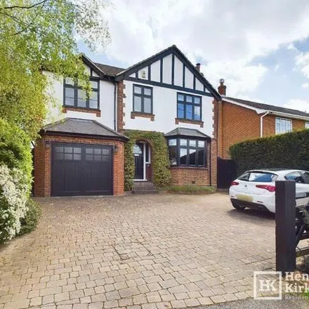 Buy this 5 bed house on Western Road in Billericay, CM12 9DW