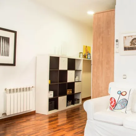 Image 11 - Carrer del Comte Borrell, 49, 08001 Barcelona, Spain - Apartment for rent
