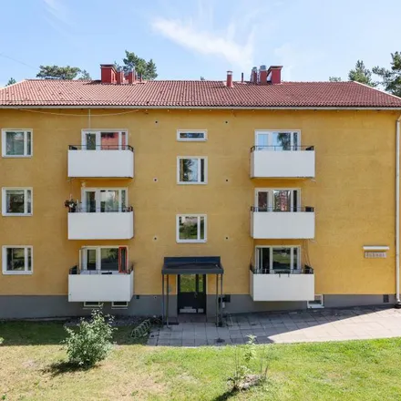 Rent this 2 bed apartment on Tykkitie 65 in 04300 Tuusula, Finland