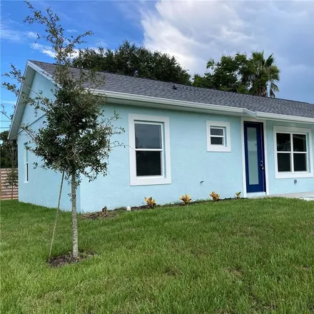 Buy this 2 bed house on 562 Flamingo Road in Southwest Venice, Sarasota County