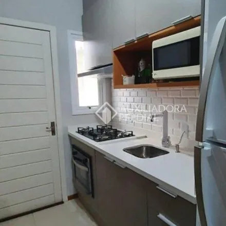 Buy this 2 bed house on Avenida Luiz Pasteur in Passo Sapucaia, Sapucaia do Sul - RS