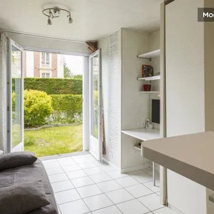 Rent this 1 bed apartment on Versailles in Clagny Glatigny, FR