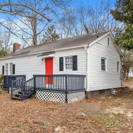Image 1 - 411 S Thompson St, Shelby, North Carolina, 28150 - House for sale