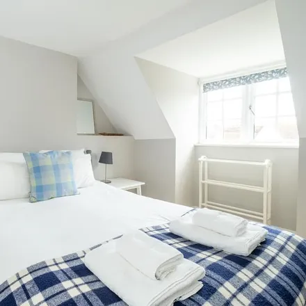 Rent this 4 bed townhouse on Aldeburgh in IP15 5LH, United Kingdom