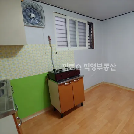 Image 3 - 서울특별시 은평구 신사동 30-15 - Apartment for rent