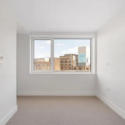 Image 5 - Alfred Court, 1-16 Bombay Street, South Bermondsey, London, SE16 3UX, United Kingdom - Apartment for rent