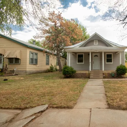 Buy this 2 bed house on 214 North Massachusetts Street in Winfield, KS 67156