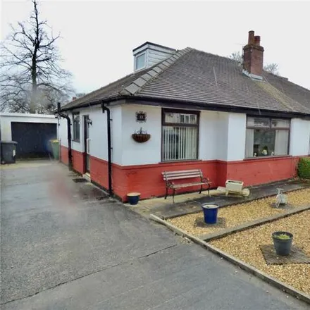 Buy this 2 bed house on Ashton Close in Preston, PR2 1AH
