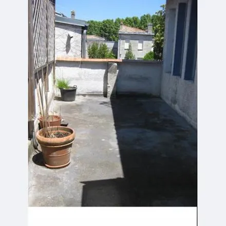 Rent this 2 bed apartment on Talence in Gironde, France