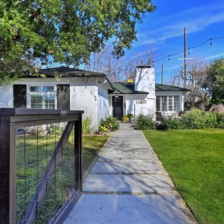 Image 2 - 11803 Hartsook Street, Los Angeles, CA 91607, USA - House for rent