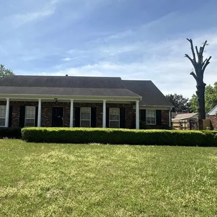 Buy this 5 bed house on 1209 Richland Drive in Memphis, TN 38116
