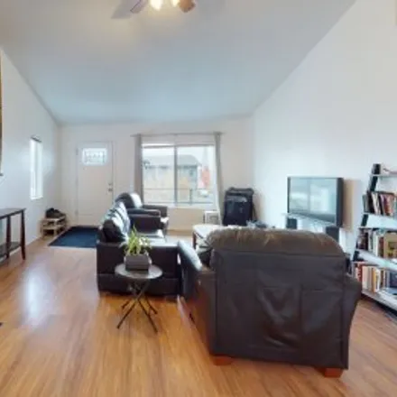 Buy this 3 bed apartment on 603 Lincoln Street