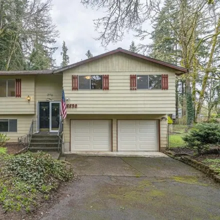 Buy this 3 bed house on 15590 South Holcomb Boulevard in Oregon City, OR 97045