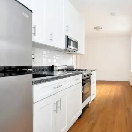 Rent this studio house on 135 West 12th Street in New York, NY 10011