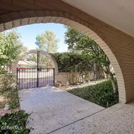 Image 8 - 4848 Portsmouth Boulevard, El Paso, TX 79922, USA - House for sale