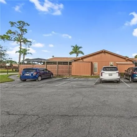Image 1 - 5643 Foxlake Drive, Old Bridge Village, North Fort Myers, FL 33917, USA - House for sale