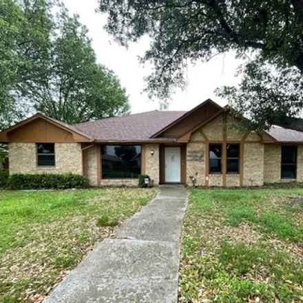Buy this 3 bed house on 338 Trevino Trail in Lancaster, TX 75146