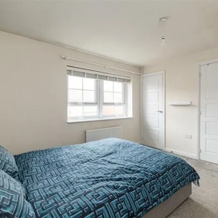 Image 8 - Elder Grive, Newcastle upon Tyne, NE5 3QX, United Kingdom - Townhouse for rent