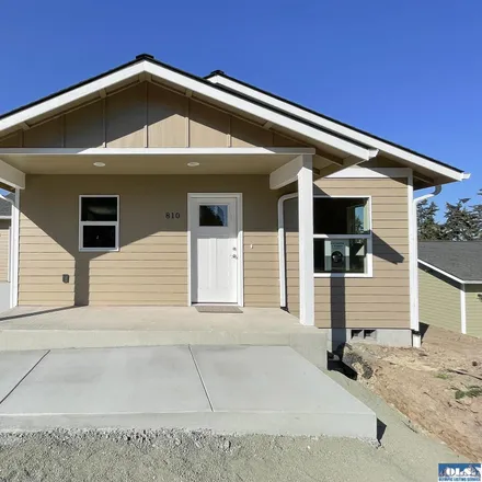 Buy this 3 bed house on 544 South F Street in Port Angeles, WA 98363