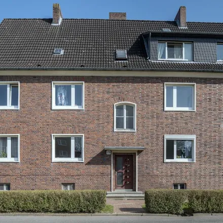 Rent this 3 bed apartment on Tilsiter Straße 23 in 26389 Wilhelmshaven, Germany
