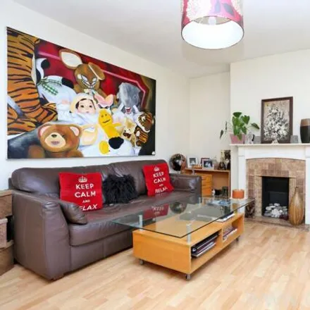 Buy this 3 bed apartment on Hart Grove Court in London, W5 3ND