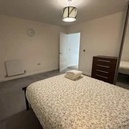 Image 3 - London, RM13 9GQ, United Kingdom - Apartment for rent