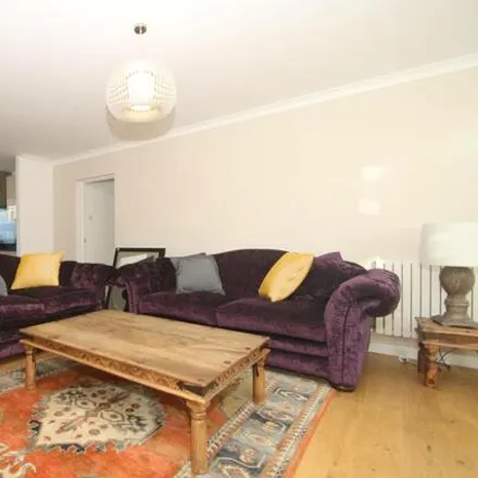 Image 3 - Lavendar Cottage, 6 Ennismore Avenue, Guildford, GU1 1SP, United Kingdom - Apartment for rent