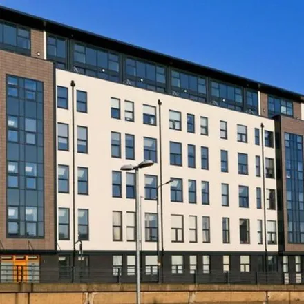 Rent this 2 bed apartment on Emco House in 5-7 New York Road, Leeds