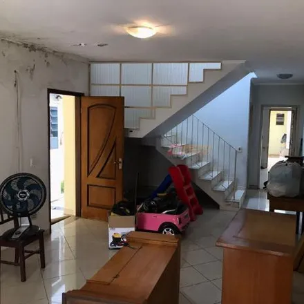 Buy this 3 bed house on Rua dos Palmares in Rudge Ramos, São Bernardo do Campo - SP
